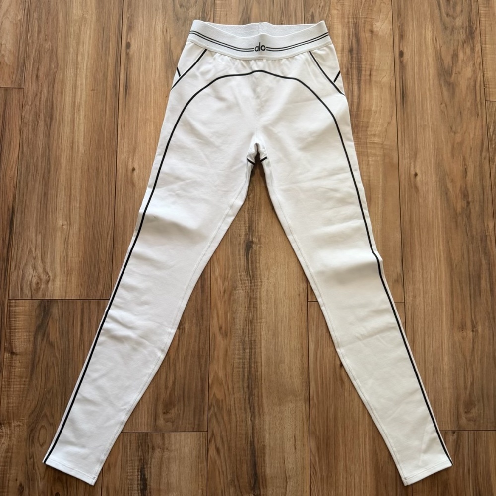 ALO Yoga White Leggings with Black Piping